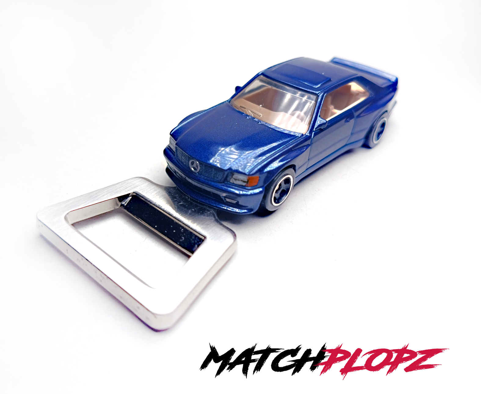 Mercedes Benz 560 SEC AMG Flaschenöffner