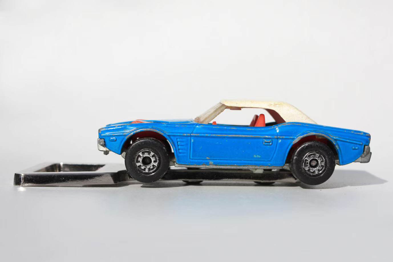 DODGE CHALLENGER Flaschenöffner